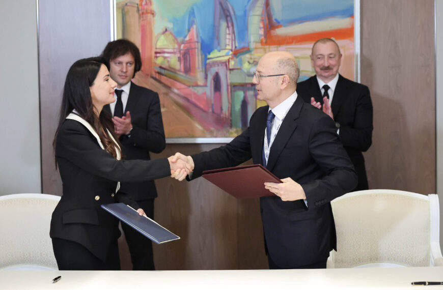 Azerbaijan and Georgia Sign Key Energy and Railway Agreements